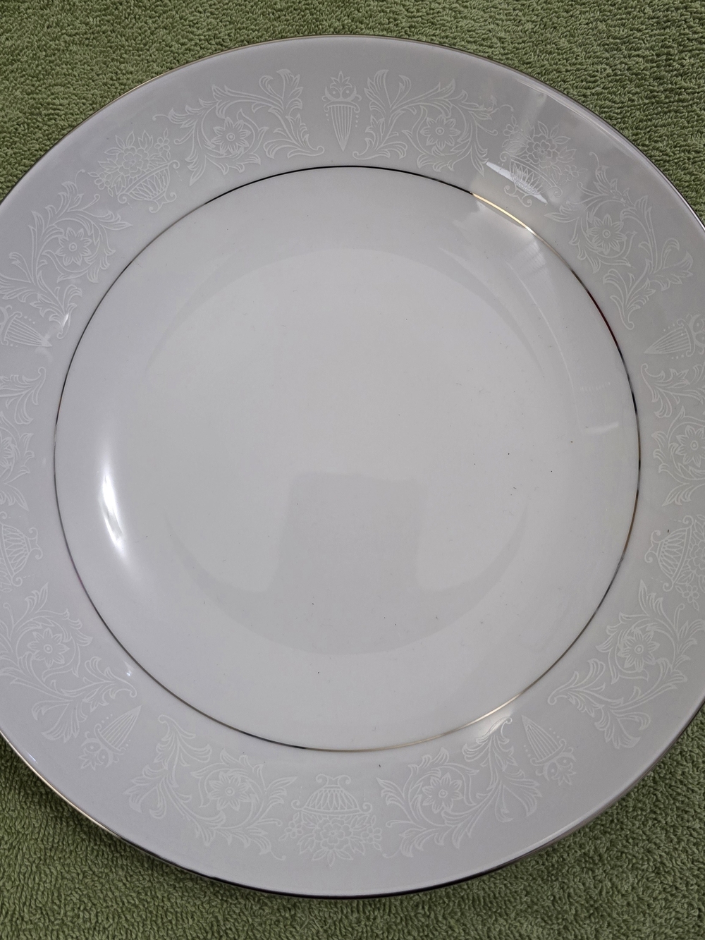 Crown Victoria Lovelace Floral White Silver Trim Round Serving Vegetable Bowl.
